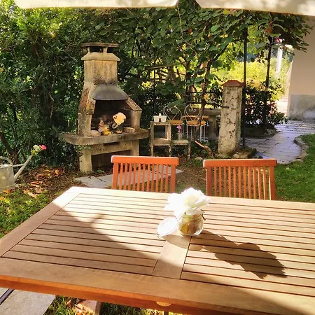 Le Camelie B&B 코모